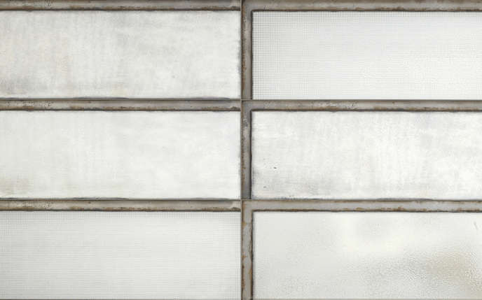 Iris Industrial Glass White 20x60